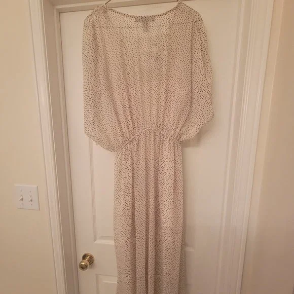 $10 Clean Out Sale - Picture 3 of 3